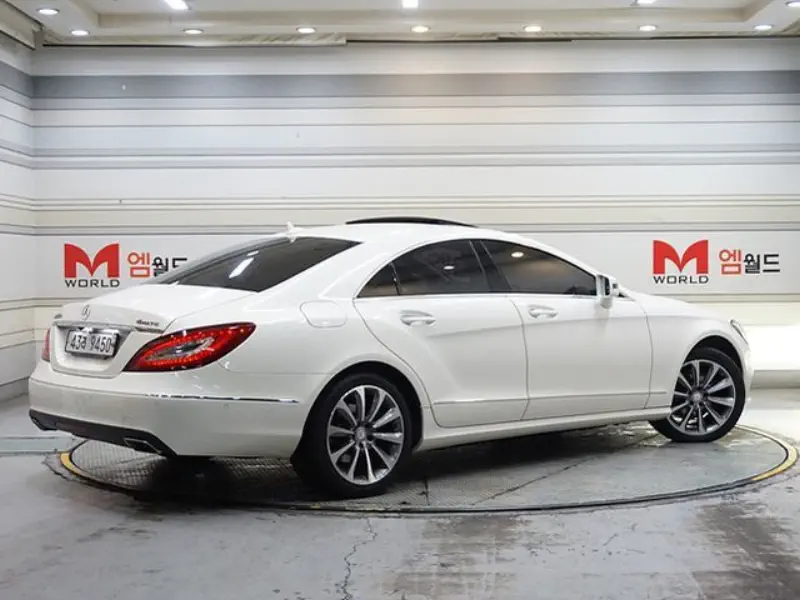 Mercedes-Benz CLS-Class
