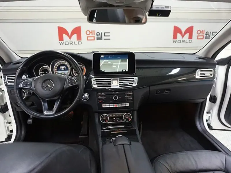 Mercedes-Benz CLS-Class