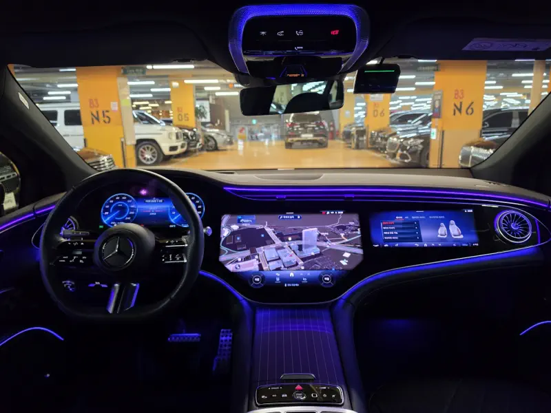Mercedes-Benz EQS SUV