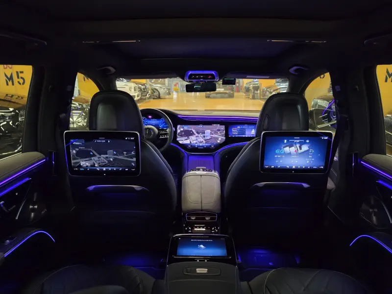 Mercedes-Benz EQS SUV