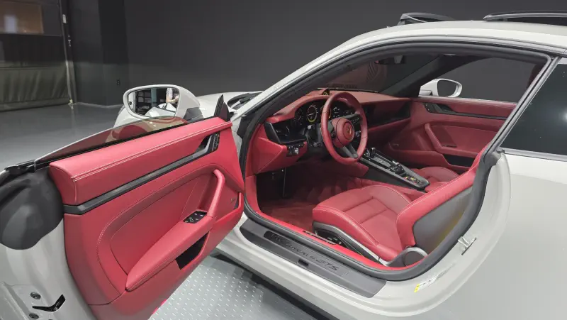 Porsche 911