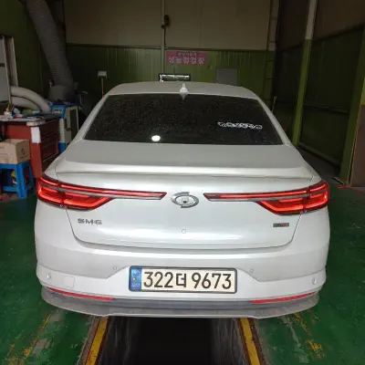 Renault SM6