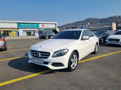 Mercedes-Benz C-Class