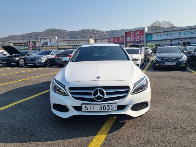 Mercedes-Benz C-Class