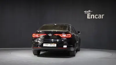 Renault SM6
