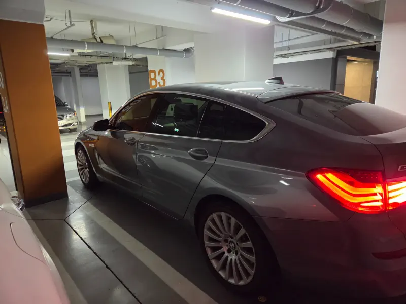 BMW 5-Series Gran Turismo