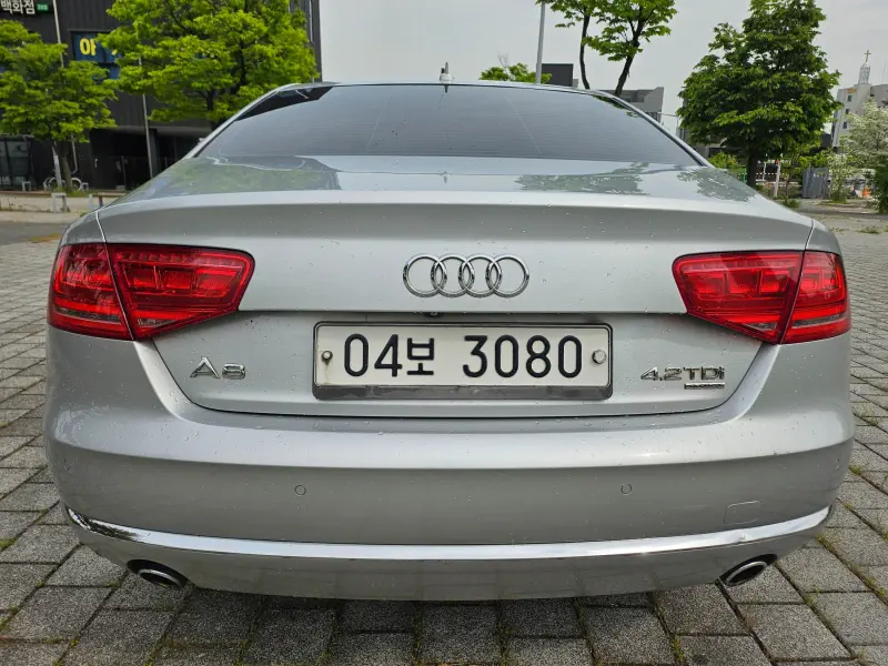 Audi A8