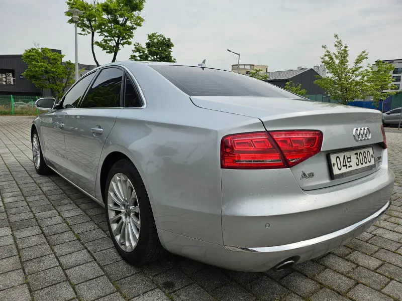 Audi A8