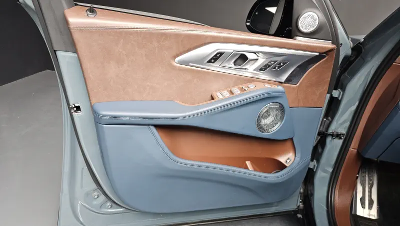 BMW XM