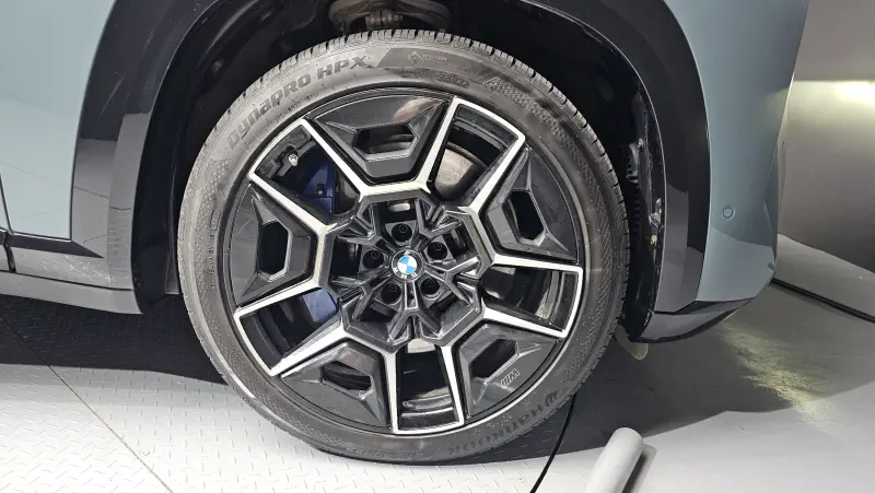BMW XM