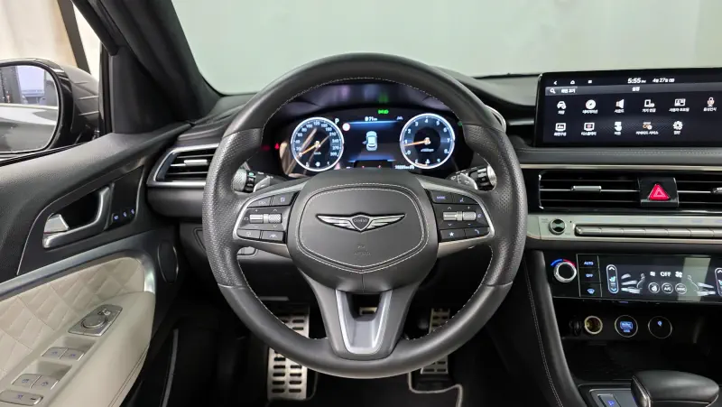 Genesis G70