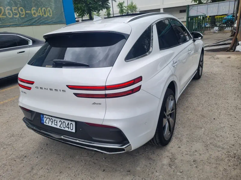 Genesis GV70