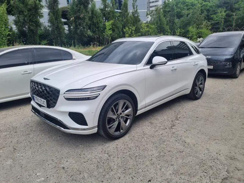 Genesis GV70