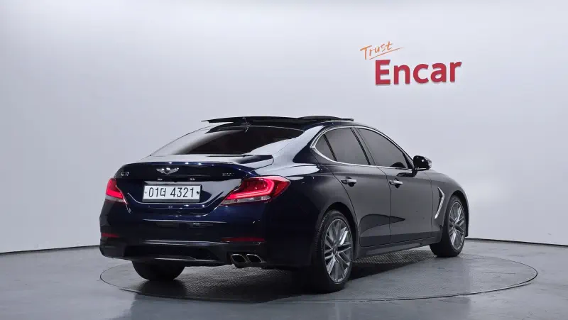 Genesis G70