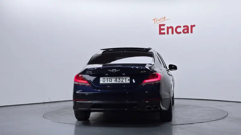 Genesis G70