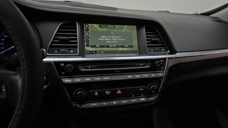 Hyundai Aslan