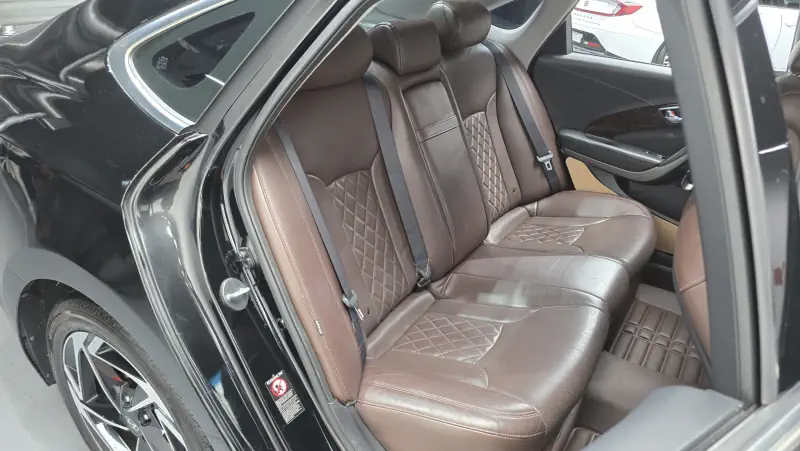 Hyundai Aslan