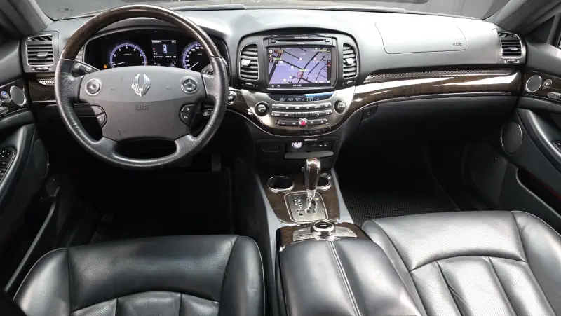 SsangYong Chairman W
