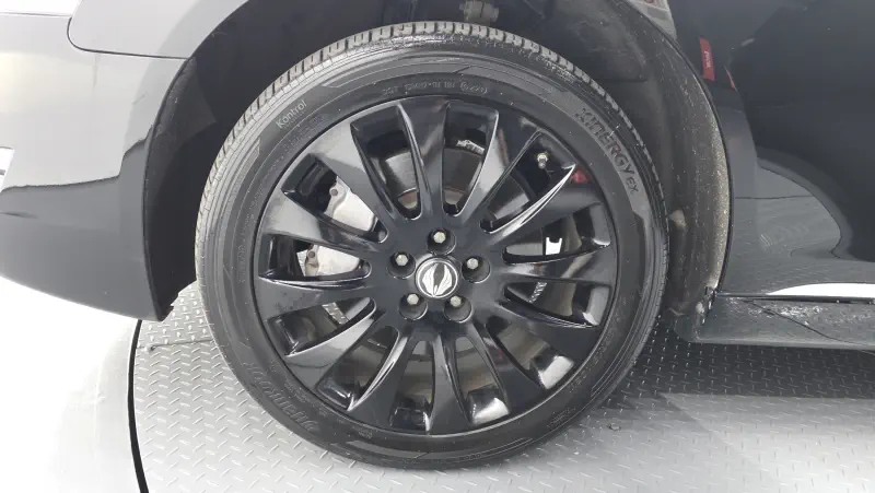 SsangYong Chairman W