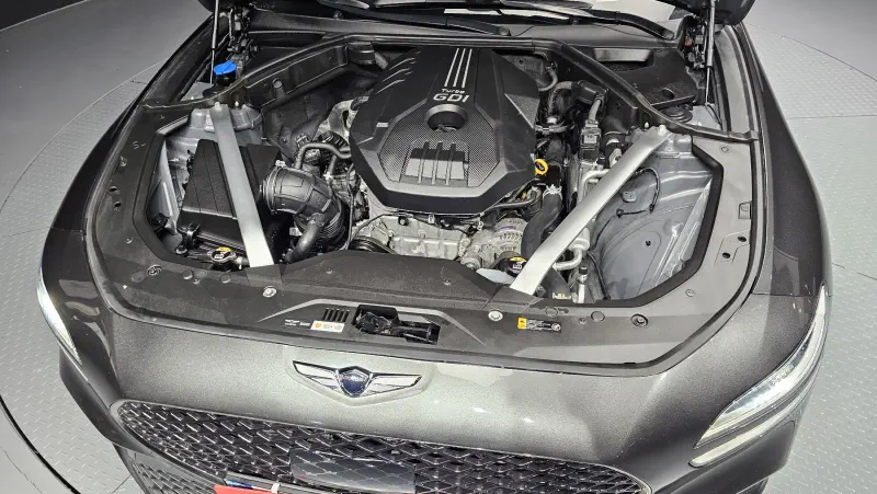 Genesis G70