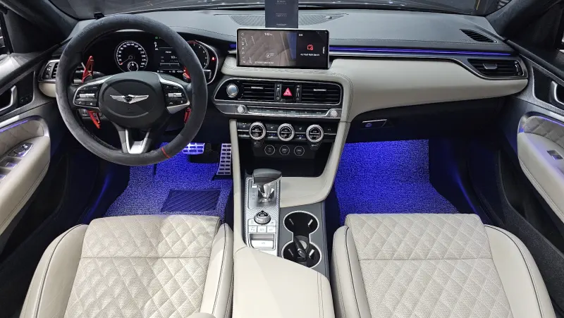 Genesis G70