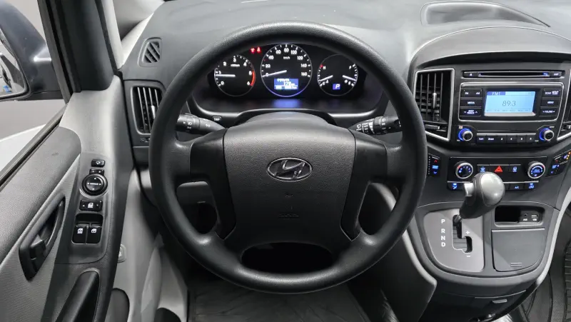 Hyundai Grand Starex