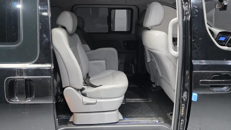 Hyundai Grand Starex
