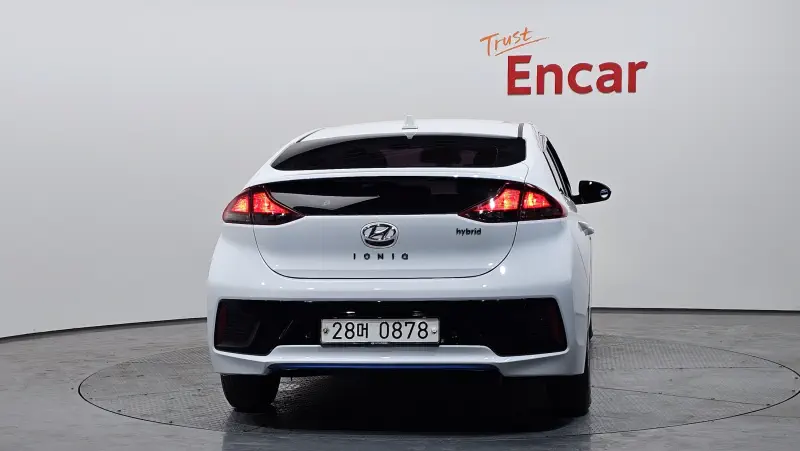 Hyundai Ioniq
