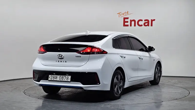 Hyundai Ioniq