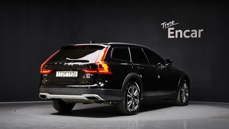 Volvo V90
