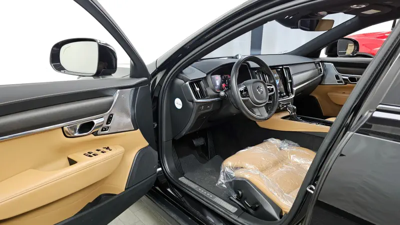 Volvo V90