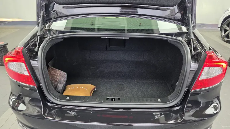 Volvo S80