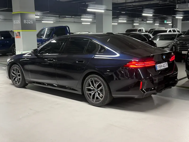 BMW 5-Series