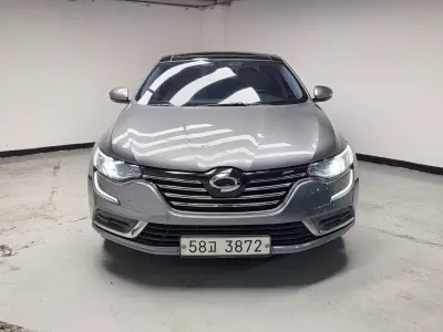 Renault SM6