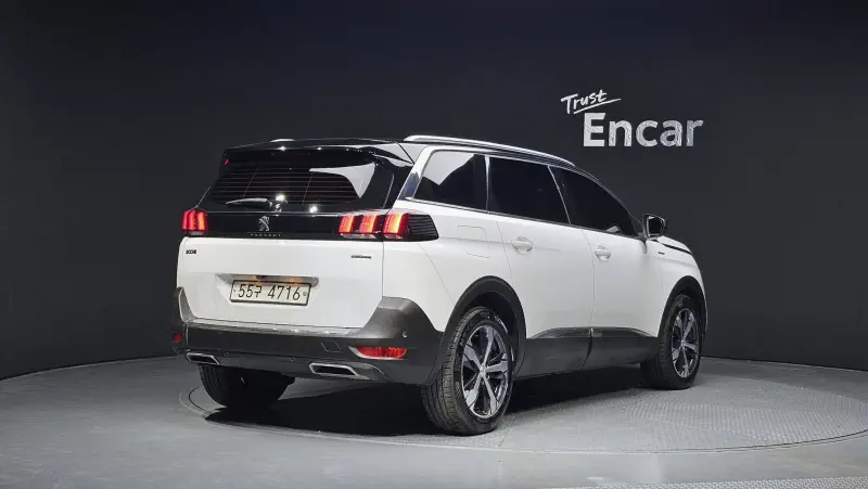 Peugeot 5008