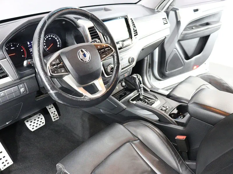 SsangYong Rexton Sports