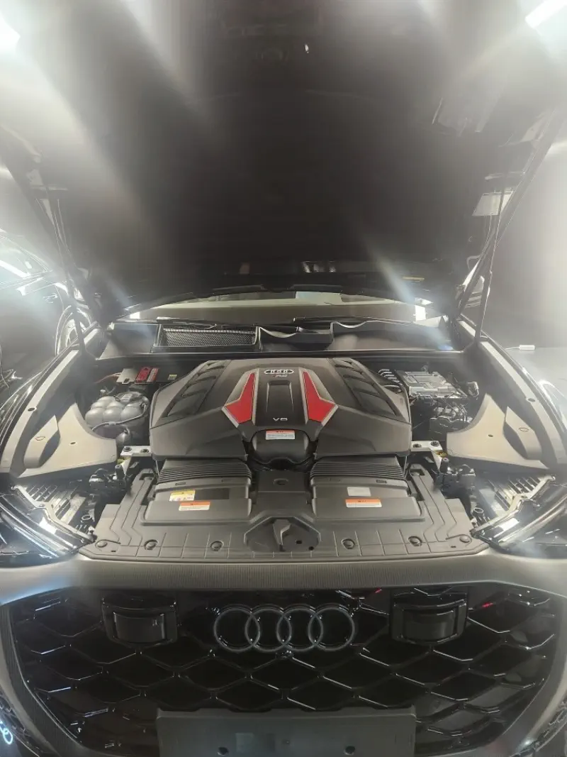 Audi RS Q8