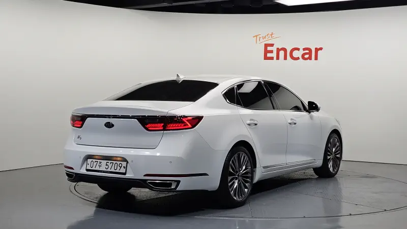 Kia K7