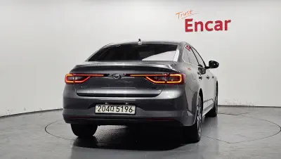 Renault SM6