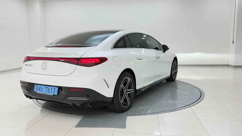 Mercedes-Benz EQE