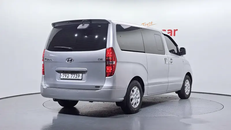 Hyundai Grand Starex