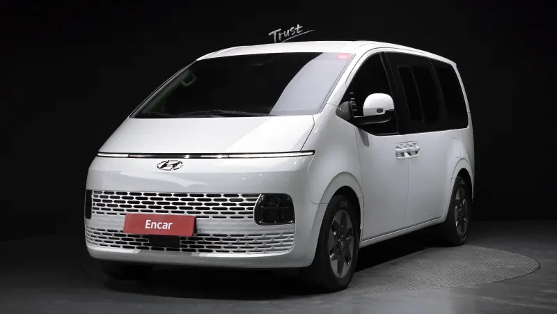 Hyundai Staria