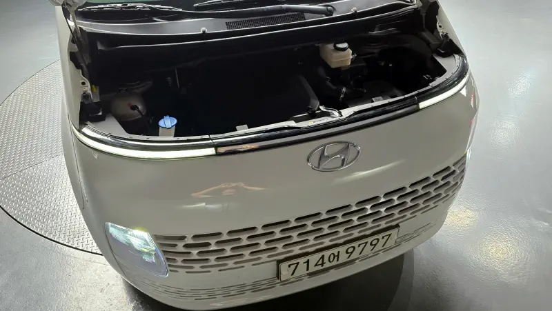 Hyundai Staria