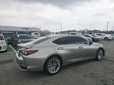 Lexus ES300h
