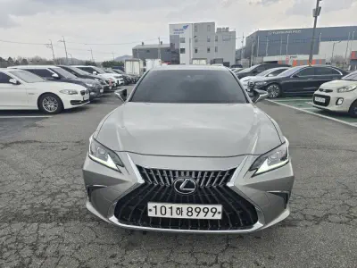 Lexus ES300h