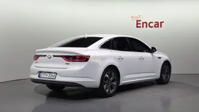 Renault SM6