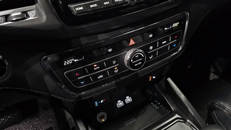 SsangYong Rexton Sports Khan