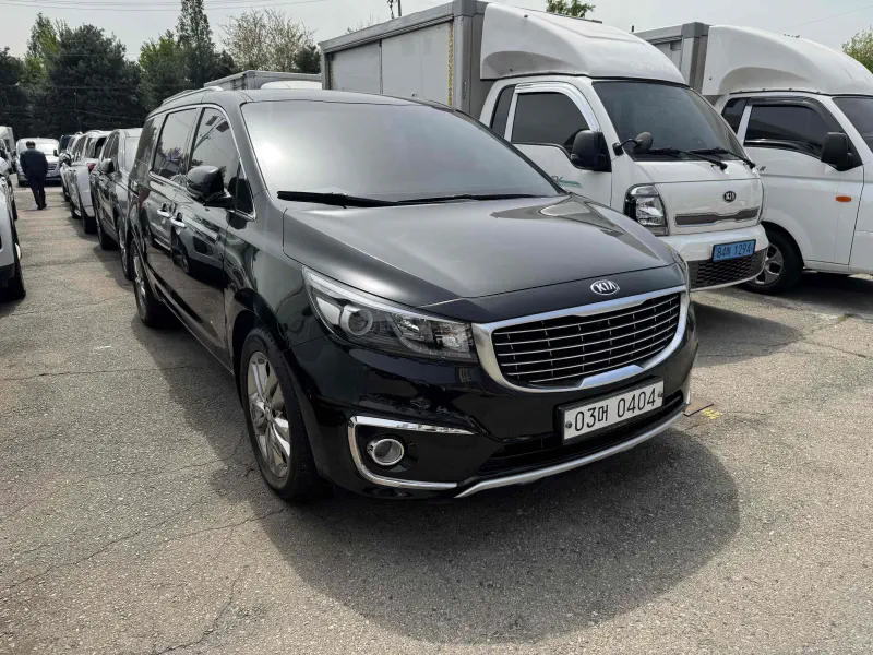 Kia Carnival