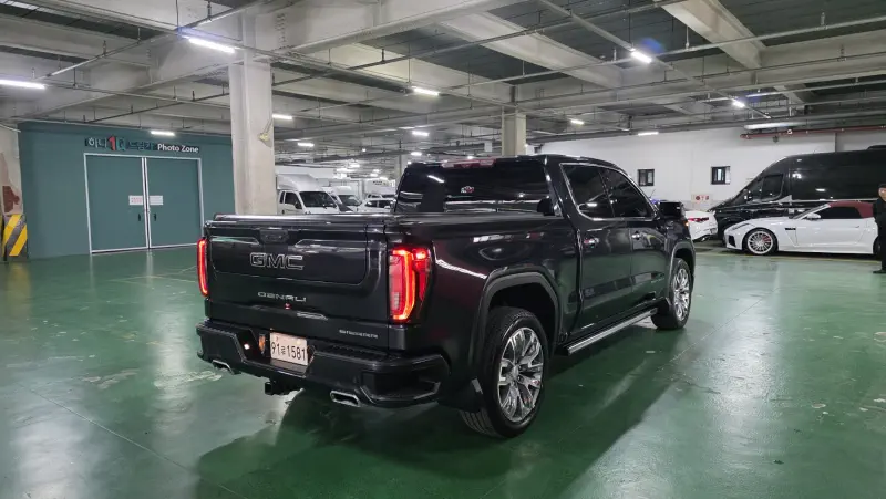 GMC SIERRA