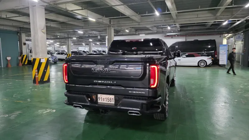 GMC SIERRA